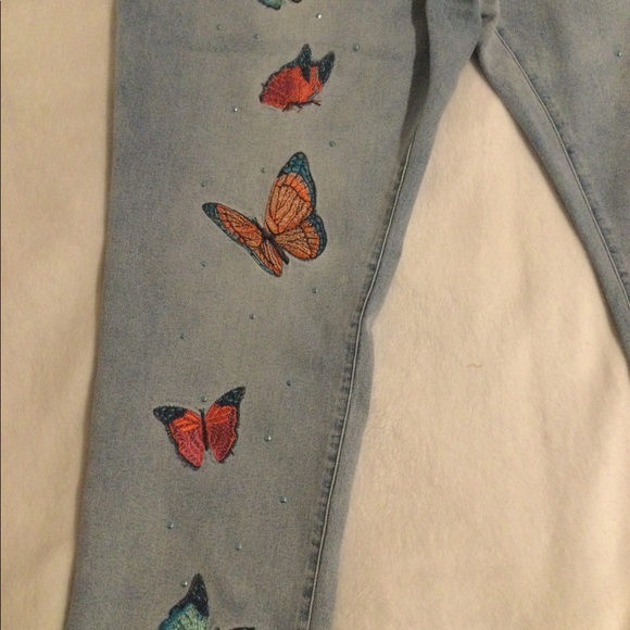 DG2 by Diane Gilman Embroidered Pull-On Exposed Button Jean Size: 3X - Picture 4 of 11